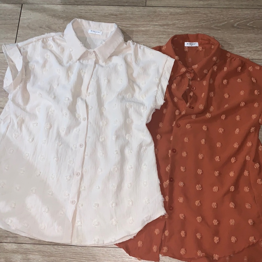 2 Button Up Tops. EUC. Medium